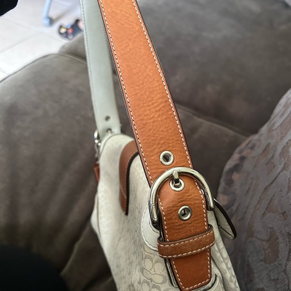 Coach SoHo Purse - Picture 4 of 15